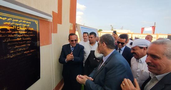 محافظ شمال سيناء يفتتح عدة مشروعات خدمية فى مركز ومدينة الشيخ زويد.. صور