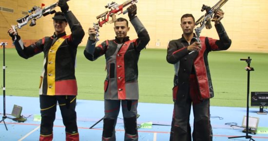 الكوتة السابعة إلى باريس.. أبطال مصر يسيطرون على المراكز الأولى فى بطولة الرماية