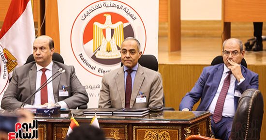 لجنة تلقى طلبات الترشح للرئاسة تبدأ فحص أوراق فريد زهران 