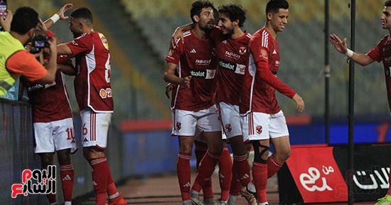 دورى نايل.. الأهلى يهزم الإسماعيلى بثلاثية فى ليلة إصابة إمام عاشور "فيديو وصور"