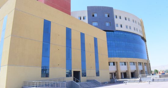 بناء نظام صحى متكامل فى عهد الرئيس السيسى.. 3 مستشفيات عملاقة جديدة بجامعة سوهاج.. الجراحات التخصصية بتكلفة 183.5 مليون جنيه.. شفاء الأطفال هدية الرئيس لأهل الصعيد.. والمستشفى الجامعى الجديد بـ1.1 مليار جنيه