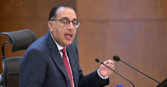 الحكومة: خفض أسعار السكر والزيت والعدس والفول والألبان والجبن والمكرونة 25%