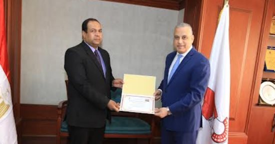 محافظ سوهاج يكلف "على بهنس" بالعمل نائبا لرئيس الوحدة المحلية لمركز طهطا