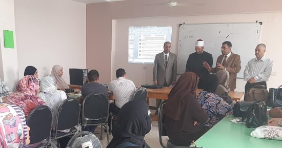 رئيس منطقة الإسكندرية الأزهرية ووكيلها الثقافى يتفقدان إدارة التدريب بالمنطقة
