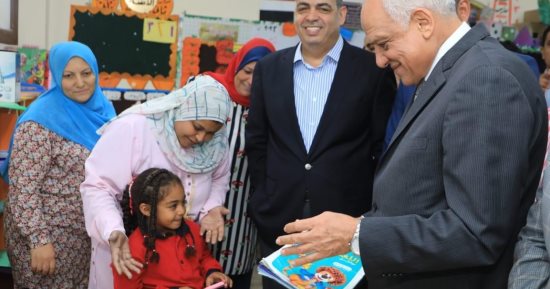 محافظ الجيزة يشدد على تواجد المشرفين بالأدوار لتسهيل دخول وخروج طلاب المدارس
