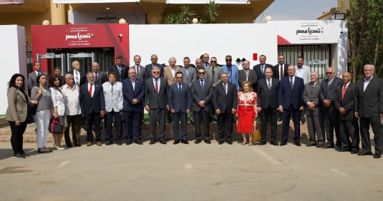 الحملة الرسمية للمرشح عبد الفتاح السيسي تستقبل وفدا من تحالف الأحزاب 