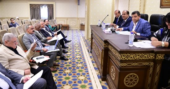 "اقتصادية النواب" تقر اتفاقية اكتتاب مصر بـ19.6 ألف سهم فى بنك التنمية الأفريقى.. وتوافق على تعديل قانون سجل المستوردين لجذب الاستثمار الأجنبى.. وتتعهد بتقديم مشروع قانون خلال شهر لتحسين البيئة الاستثمارية