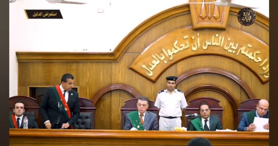 تأجيل محاكمة زوجة متهمة بقتل زوجها بالشرقية للغد