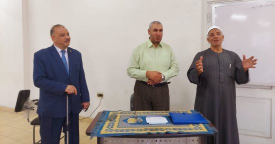 وكيل وزارة الأوقاف بالإسكندرية يتفقد سير الدراسة بالمركز الثقافى بمحرم بك