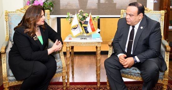 رئيس الوطنية للانتخابات يبحث مع وزيرة الهجرة آليات تصويت المصريين بالخارج