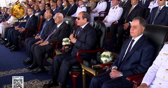 الرئيس السيسي لخريجى كلية الشرطة: مهم نحترم دولة القانون مع كل الناس