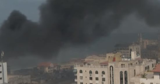 استشهاد 4 مُسعفين جراء قصف إسرائيلى لسيارة إسعاف شمال غزة