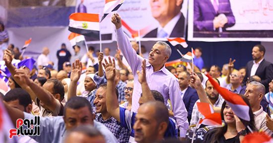 بدء مؤتمر جماهيرى لاتحاد العمال لدعم الرئيس السيسى فى الانتخابات الرئاسية