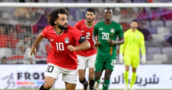 التشكيل المتوقع لمنتخب مصر أمام الجزائر.. صلاح وتريزيجيه ومصطفى محمد فى الهجوم
