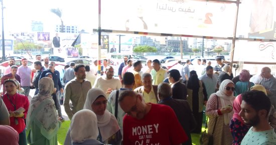 إقبال كثيف على انتخابات التجديد النصفى لنقابة أطباء دمياط.. صور