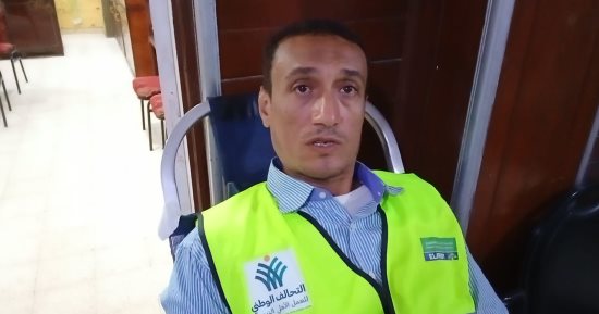 أحد أعضاء التحالف الوطنى بالمنوفية أثناء تبرعه بالدم: أقل ما نقدمه للفلسطينيين