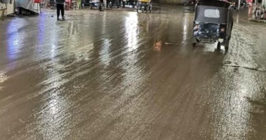 أمطار غزيرة وبرق على شمال كفر الشيخ والطريق الساحلى الدولى