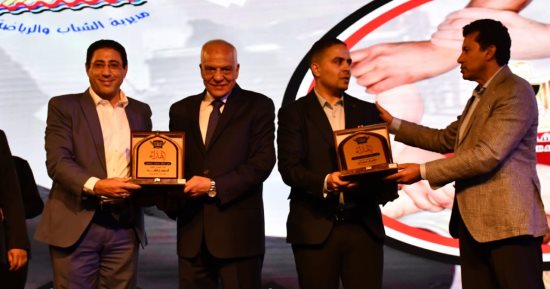 وزير الرياضة يعقد لقاء مع الكيانات الشبابية فى محافظة الجيزة بمركز شباب بشتيل