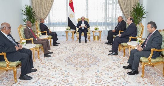 الرئيس السيسى يتسلم رسالة خطية من نظيره الإريترى لتطوير العلاقات الثنائية