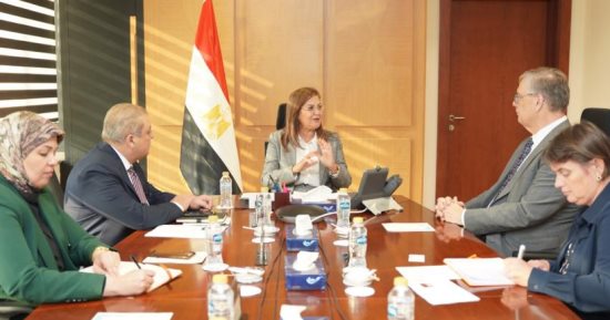 وزيرة التخطيط تبحث سبل التعاون مع سفير هولندا بالقاهرة 