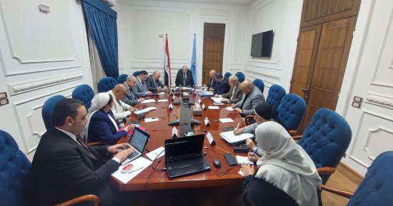 محافظ القاهرة يوجه التوسع فى إقامة منافذ لبيع السلع بالأسعار المخفضة