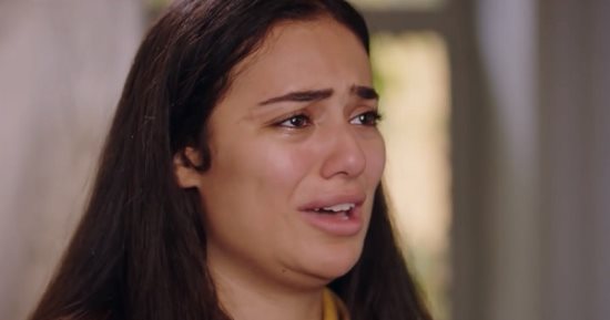 ثراء جبيل تتعرض للعنف من شقيقها خلال أحداث مسلسل "ورق التوت"