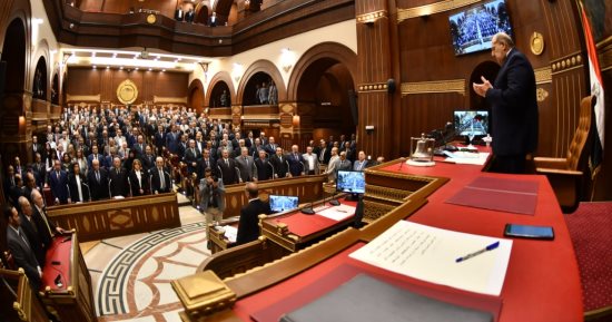 جلسة طارئة لمجلس الشيوخ ينتفض فيها ضد مجازر إسرائيل.. وأعضاء المجلس يعلنون دعمهم الكامل ووقوفهم خلف القيادة السياسية فى أى قرارات للحفاظ على الأمن القومى.. و100 مليون مصرى على قلب رجل واحد دعما للحق الفلسطينى