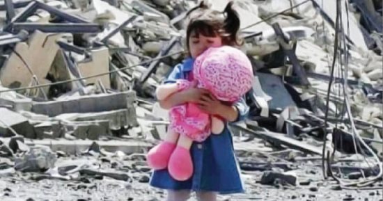صمود وتمسك بالحياة.. صفات يتمتع بها أطفال فلسطين تميزهم عن غيرهم