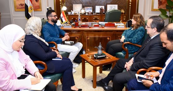 وزيرة الهجرة تستقبل مهندسًا مصريًا فى فنلندا لبحث التعاون فى التدريب المهنى
