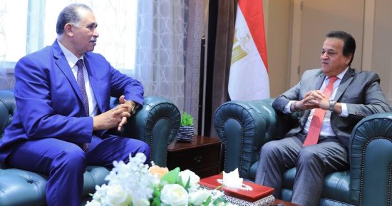نقيب المحامين يلتقى وزير الصحة لبحث تطوير منظومة علاج المحامين