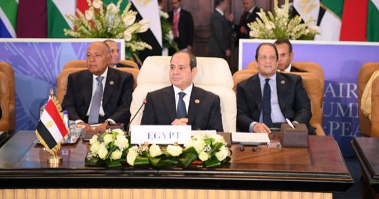 "خارطة الطريق" المصرية مفتاح الاستقرار فى العالم.. تصور شامل لحل جذور الصراع العربي-الإسرائيلى أطلق فى قمة القاهرة للسلام 2023.. تبنته "قمة الرياض" وأيدت تدفق المساعدات والدعوة لإحياء السلام وصولا لحل الدولتين
