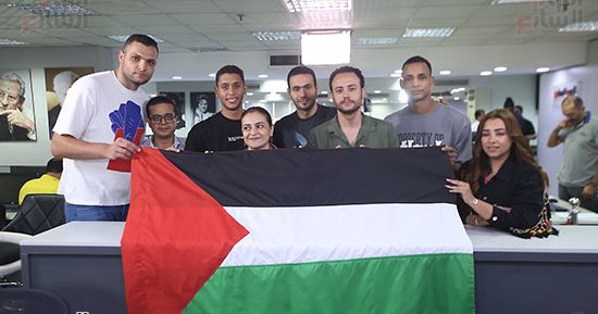 منتخب الطائرة يدعم القضية الفلسطينية من داخل صالة تحرير اليوم السابع 