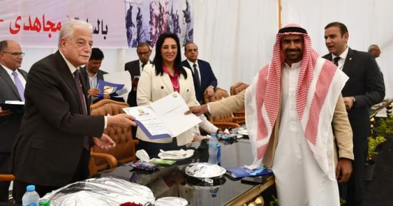 محافظ جنوب سيناء يكرم المجاهدين والمشايخ من أبناء المحافظة فى ذكرى انتصارات أكتوبر 