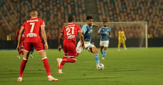 بيراميدز يهزم مودرن فيوتشر بهدف ذاتى ويعتلى قمة ترتيب الدورى.. فيديو