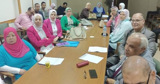 مشاركون بسمنار التاريخ الإسلامى والوسيط: نقف خلف القيادة السياسية