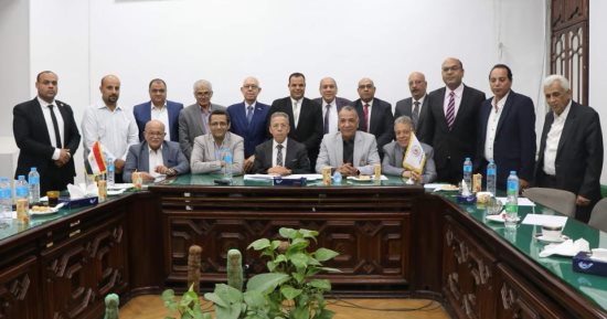 النقابات المهنية المصرية تقرر مخاطبة الاتحاد الأوروبي والسفارات للتنديد بجرائم إسرائيل