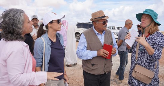مشروع المواءمة فى البيئات الصحراوية بمطروح بتكلفة 61.8 مليون دولار بتمويل من "إيفاد" الدولى.. إنشاء 6 آلاف بئر و500 خزان لحصاد الأمطار.. استصلاح 100 وادٍ تضم أكثر من 2500 فدان.. والتنفيذ على مدار 7 سنوات.. صور