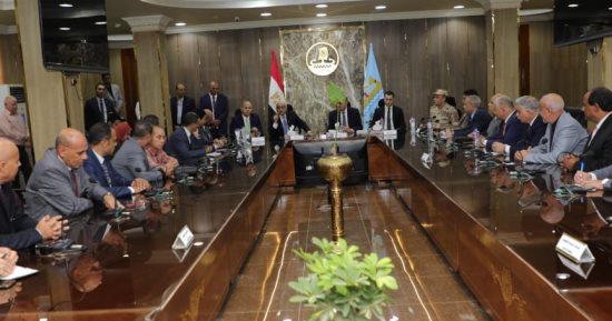 وزير التعليم يشدد على أهمية دور المدرسة فى تفعيل المواطنة والولاء والانتماء