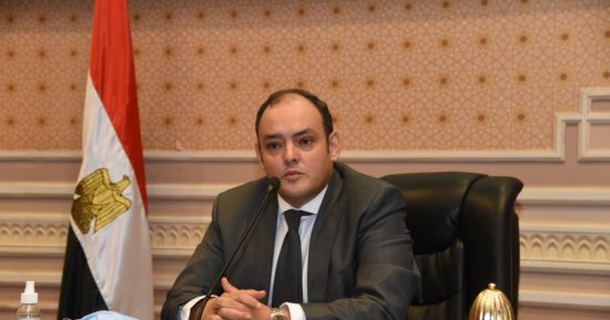 وزير الصناعة لـ"النواب": "إحنا مش تجار أراضى.. وهدفنا التنمية الصناعية" 