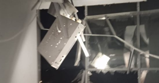 جيش الاحتلال الإسرائيلى يقصف المستشفى التركى وسط قطاع غزة.. صور