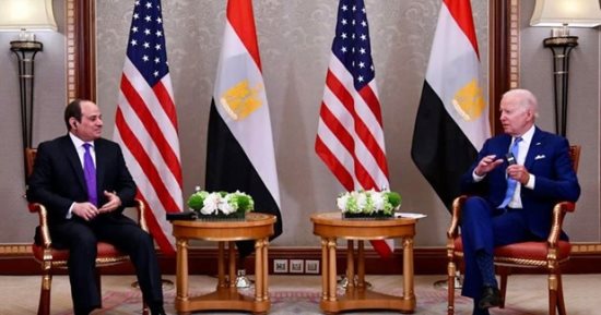 مصر تواصل التنسيق مع الشركاء الدوليين لوقف الحرب على غزة.. استراتيجية العلاقات المصرية-الأمريكية منح القاهرة ثقلا فى القضية الفلسطينية.. توافق ثنائى يرفض تهجير الفلسطينيين ورؤية القاهرة للحل تحظى بتأييد أمريكى