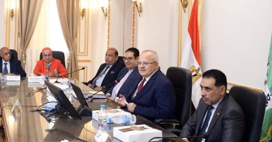 مجلس جامعة القاهرة: تخصيص جزء من قصر العينى الفرنساوى لتقديم خدمات مجانية
