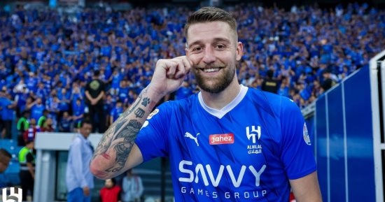 الهلال السعودي يبحث تأمين نجم الوسط قبل يناير