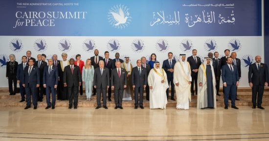 صفقة تبادل الأسرى شهادة نجاح جديدة لمصر في إدارة أزمة غزة.. سوابق القاهرة في الوساطة أضفت ثقة دولية في نجاعتها.. عالمية الملف أضفت بعدا شعبويا داعما للدور المصري.. والخطوة تفتح الطريق أمام مفاوضات أوسع