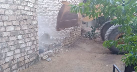 إزالة مبانٍ مخالفة بحى التبين جنوب القاهرة