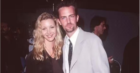 ماثيو بيري كان على علاقة سرية مع ليزا كودرو أثناء تصوير Friends.. اعرف القصة