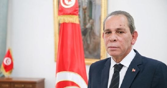 رئيس الحكومة التونسية يدعو إلى التنسيق بين المؤسسات لمواجهة التمويل الخارجى