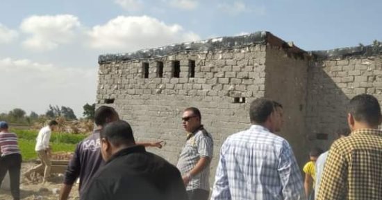 إزالة 5 حالات بناء مخالف على أراضى زراعية فى العامرية أول بالإسكندرية 