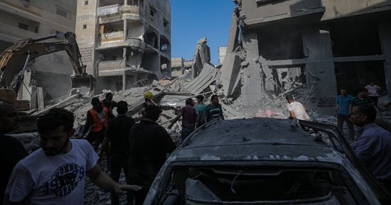 وزير فلسطيني سابق: نتنياهو يطيل الحرب على غزة للبقاء في السلطة