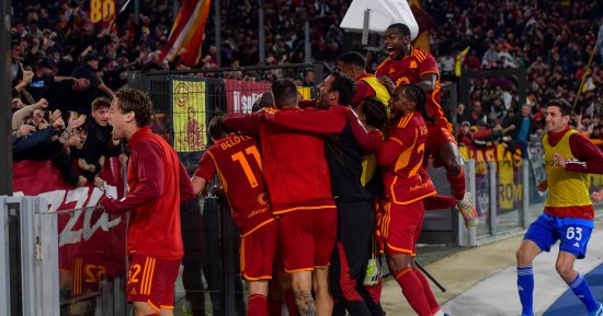 روما ضيفًا على سلافيا براج لحسم تأهله لدور الـ 32 بالدورى الأوروبى 